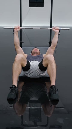 Crunch con brazos extendidos